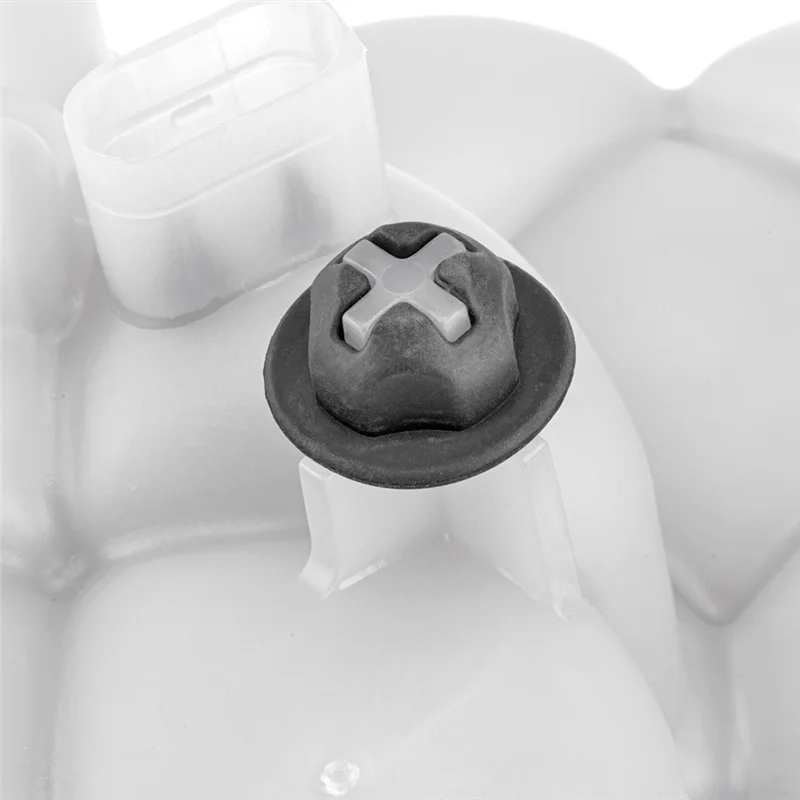 

4M0121403D расширительный бачок охлаждающей жидкости радиатора двигателя для VW Touareg Porsche Cayenne Q7 Q8 PAB12140301 запасные части