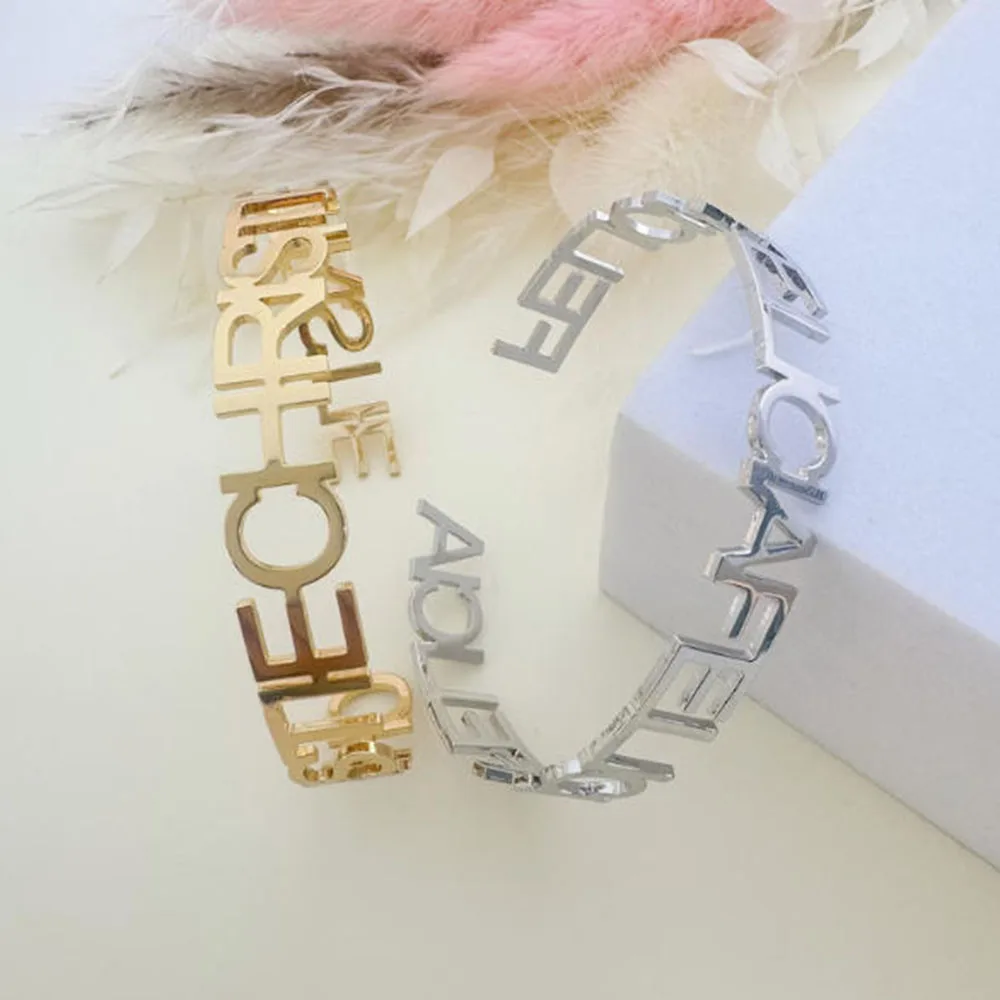 

Stainless steel customized name bracelet: personalized nameplate bracelet