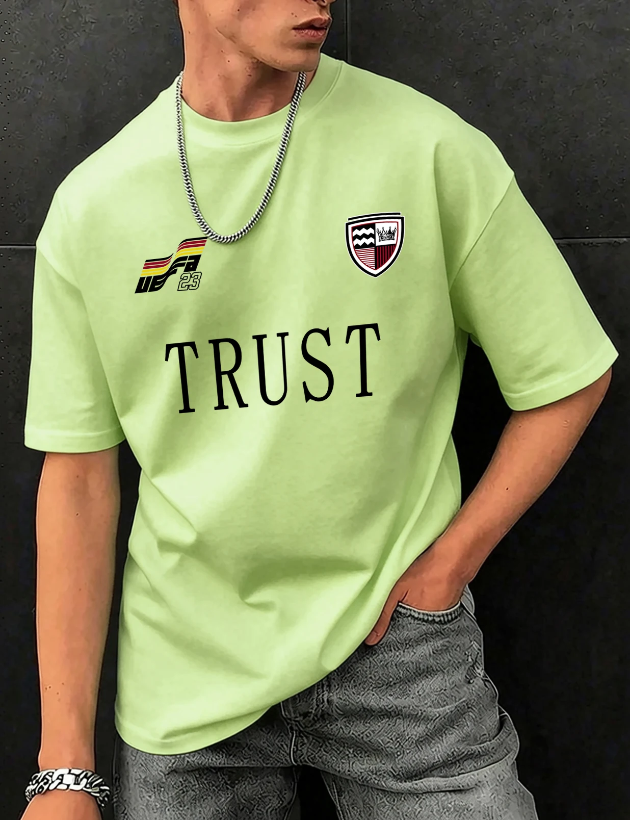 Camiseta cómoda con cuello redondo y estampado sencillo Trust Letter, ropa básica de verano para hombre, camisetas holgadas de manga corta de algodón transpirable