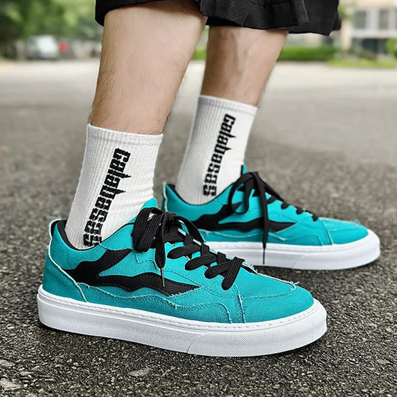 

Men's Casual Sneakers Street Sports Rubber Platform Thick Sole Anti-slip Skateboard Shoes Daily Walking Breathable Canvas Shoes