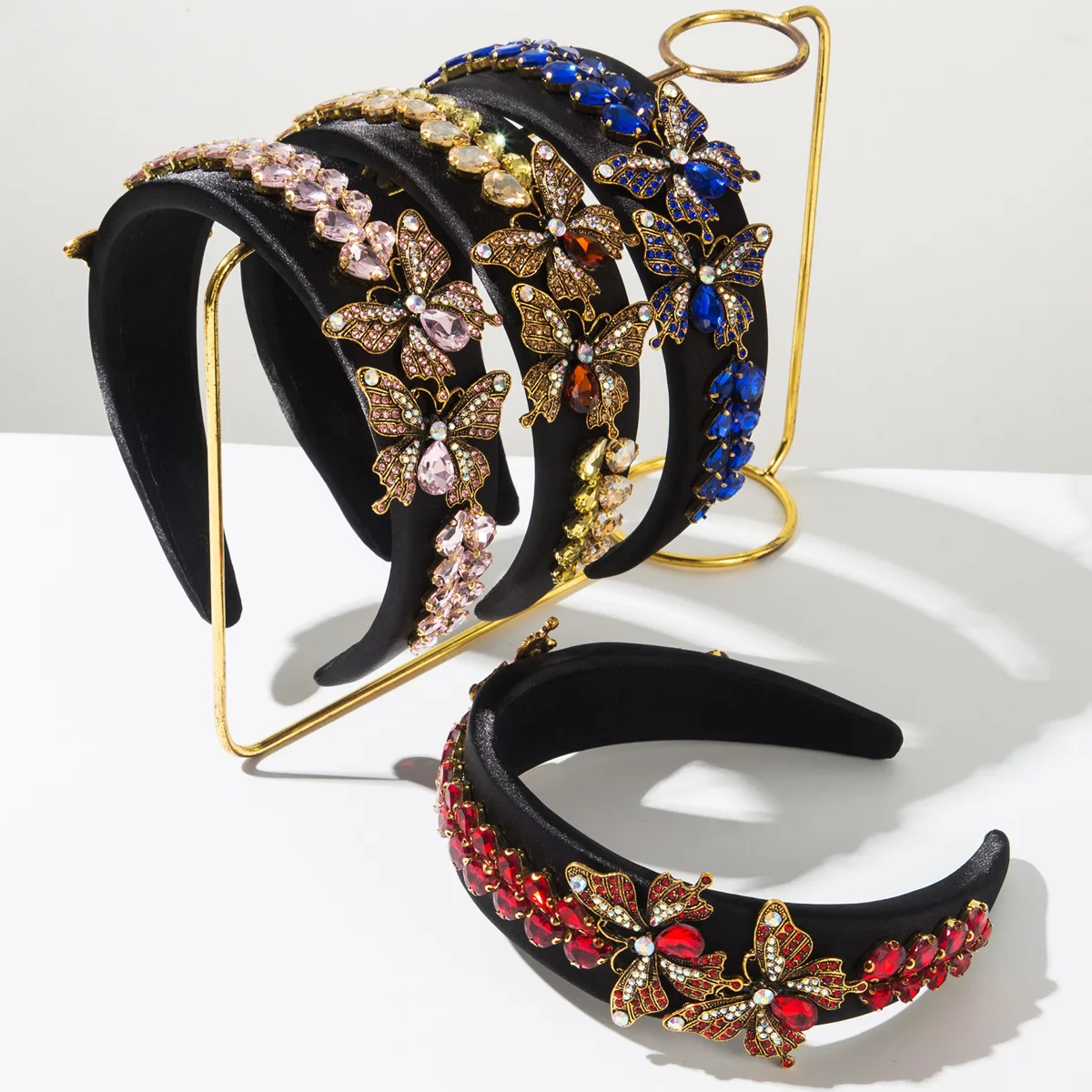 

New stylish and elegant headband inlaid with diamonds butterfly accessories headband gorgeous high-end banquet ball hair accesso