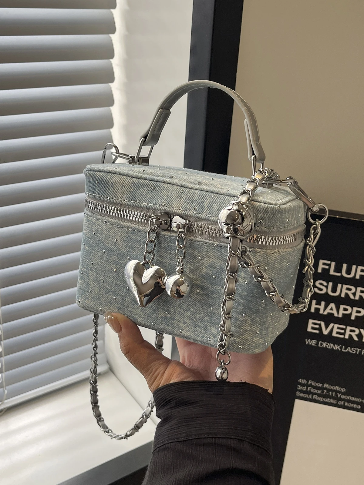 2024 New Diamond Crossbody Bag Women\'s Fashion Chains Single Shoulder Bags Heart Zipper Bucket Square Handbags Denim Pouch