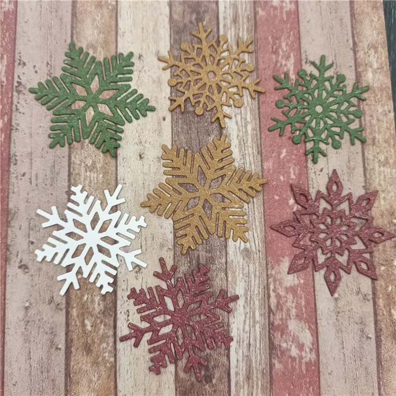 4 Christmas Snowflake Metal Cutting Dies DIY Embossing   Carbon Steel  Snowflakes Cutter Die