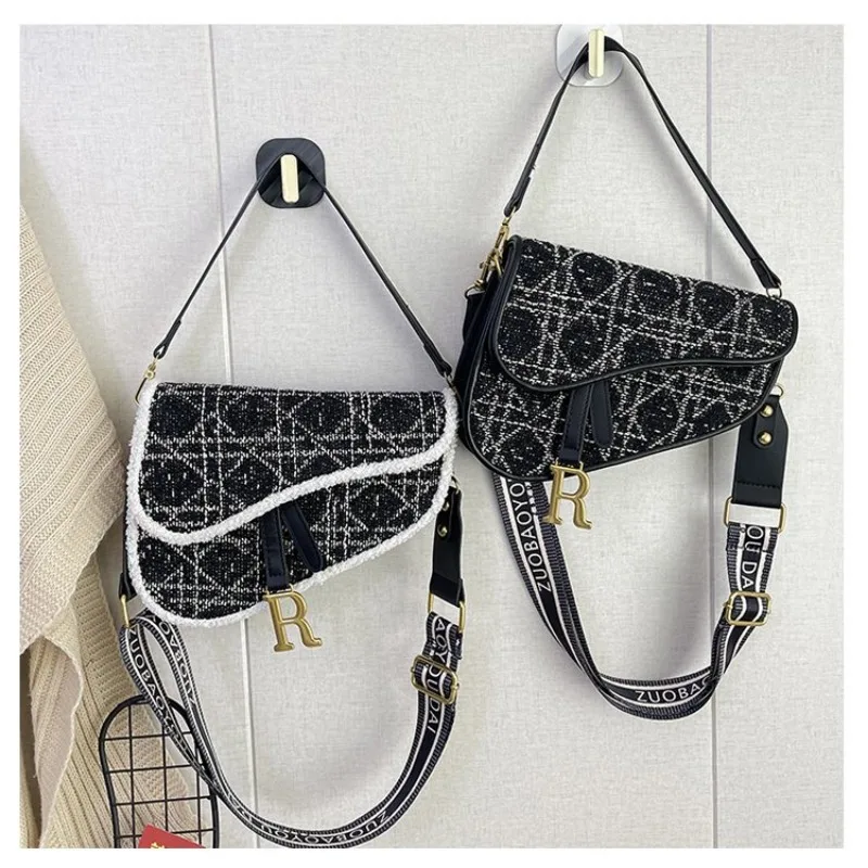 

Stylish Vintage Crossbody Bag For Women Original Retro Textured Leather Luxury Designer Diaper Bag Elegant Commuter Shopper