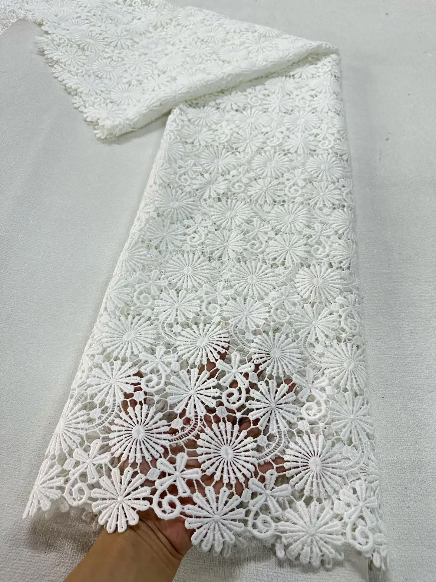 

Новейшая высококачественная африканская нигерийская кружевная ткань с тюлем для пошива платьев, гипюр, с пайетками и вышивкой, 5 ярдов, JL546