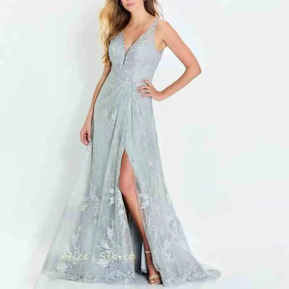 

A-line Tulle V-Neck Embroidered Lace Sleeveless Full Back Back Zipper High Slit Sweep Train Prom Gown Dress