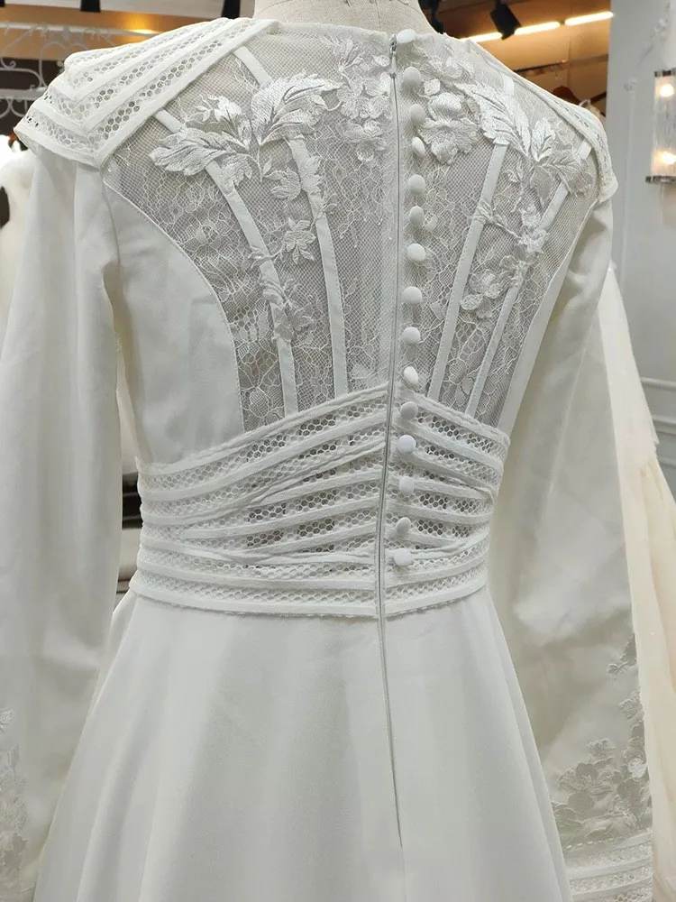 High-end Simple Temperament Bridal Dress A-line Round Neck Long Sleeve Trailing Wedding Dress