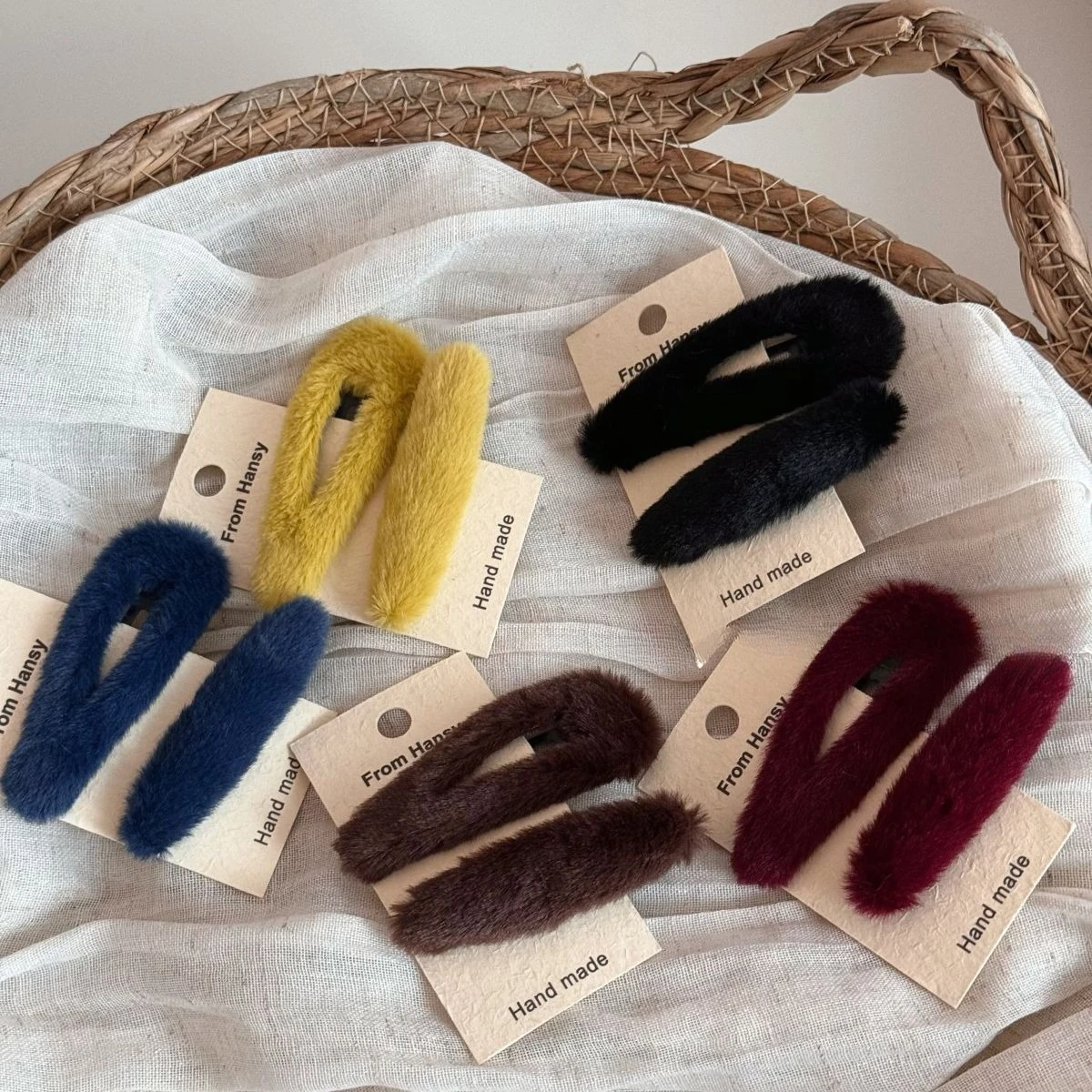 

Осенне-зимние плюшевые заколки для волос, ажурные заколки-капли, корейские модные универсальные боковые заколки, заколки для челки и непослушных волос, аксессуары для волос