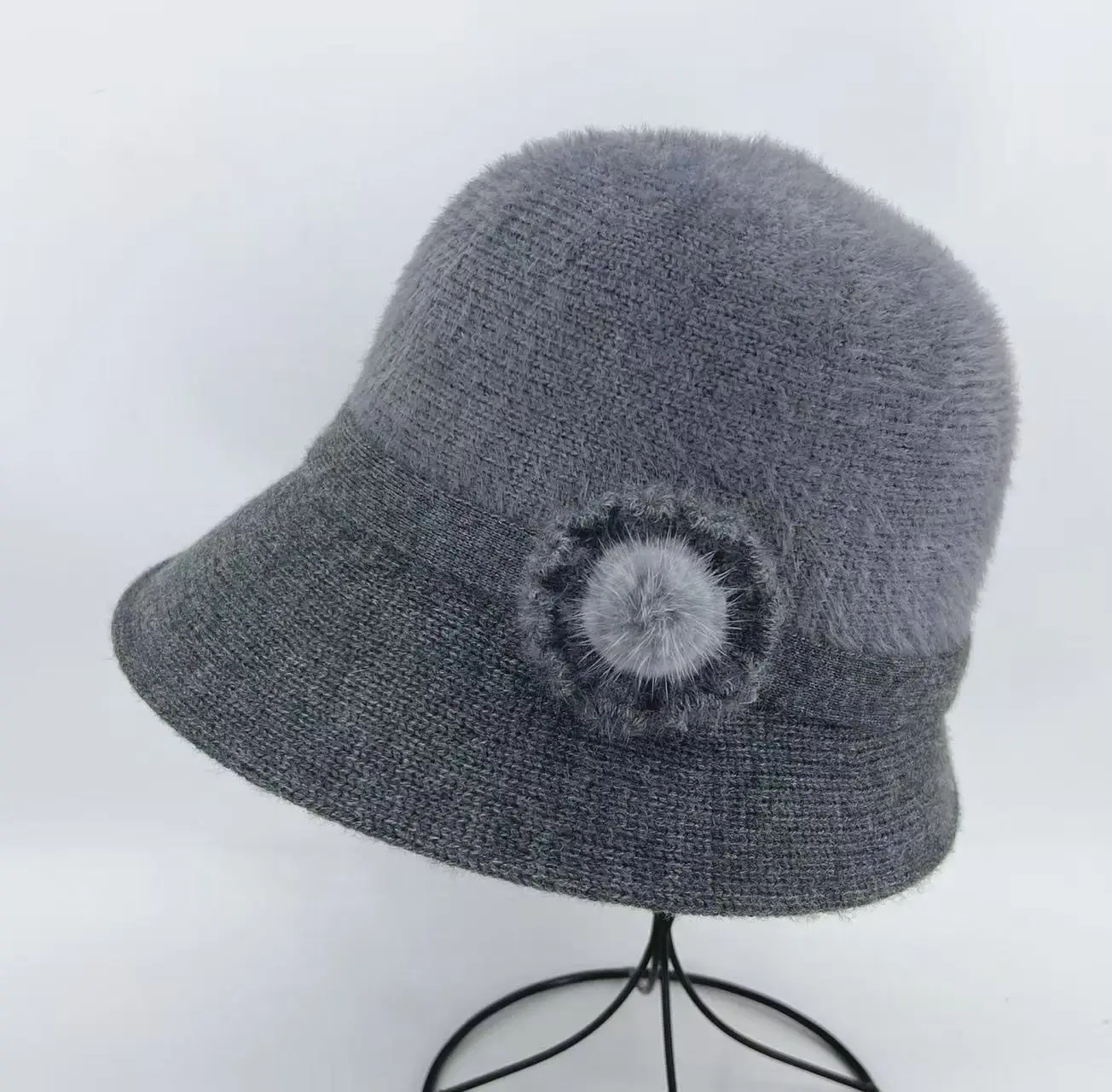 Women's Mink Velvet Knitted Fisherman's Hat, Vintage Floral Pom-Pom Decorated Bucket Hat, Autumn and Winter Thickened Warm Short-Brimmed Wool Hat, Outdoor Cold-Proof Hat
