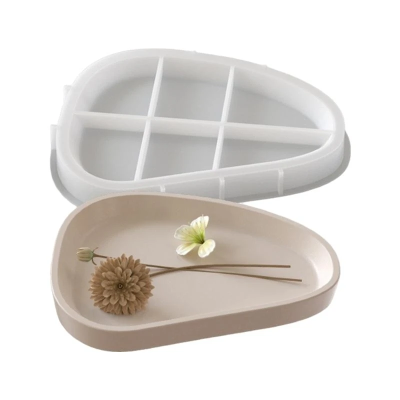 

Multipurpose Large Oval Plate Shaped Silicone Tray Adds Warmth Portable for Home Gatherings And Coffee Shop Displays