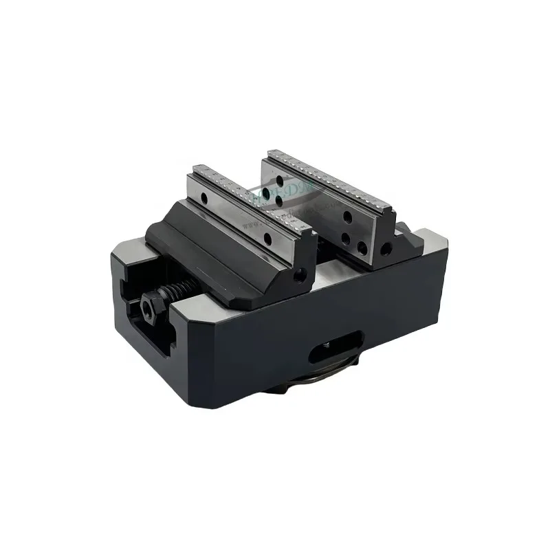 

Precision Workholding Width 77mm Lang Type Self Centering Vise With System 3R Centering Plate HE-R06822.120R
