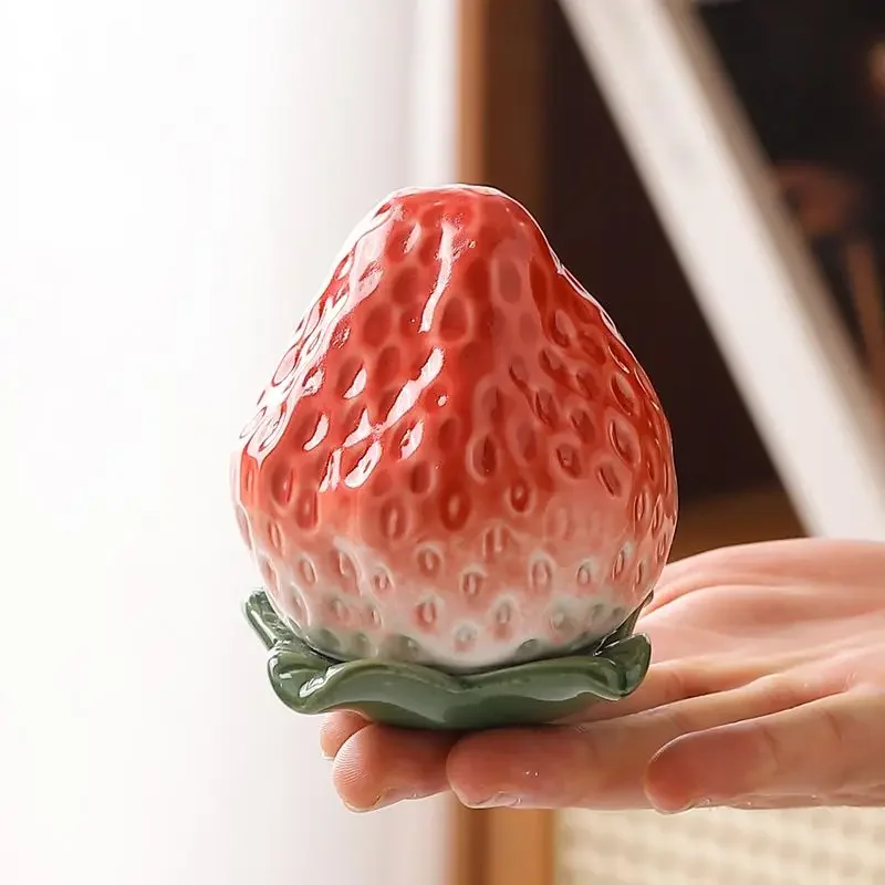 

Strawberry Ceramic Tea Can Creative Wedding Candy Can Storage Box Home Cover Jar Moisture Proof Sealed Container Ornaments 2pc