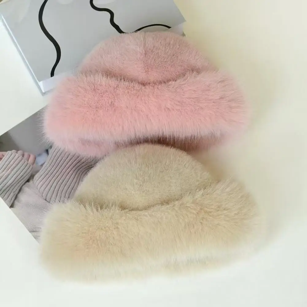 

Plush Headwear Plush Bucket Hat Cozy Faux Fur Winter Bucket Hat with Soft Texture Thickened Warm Plush Stylish Winter for Gentle