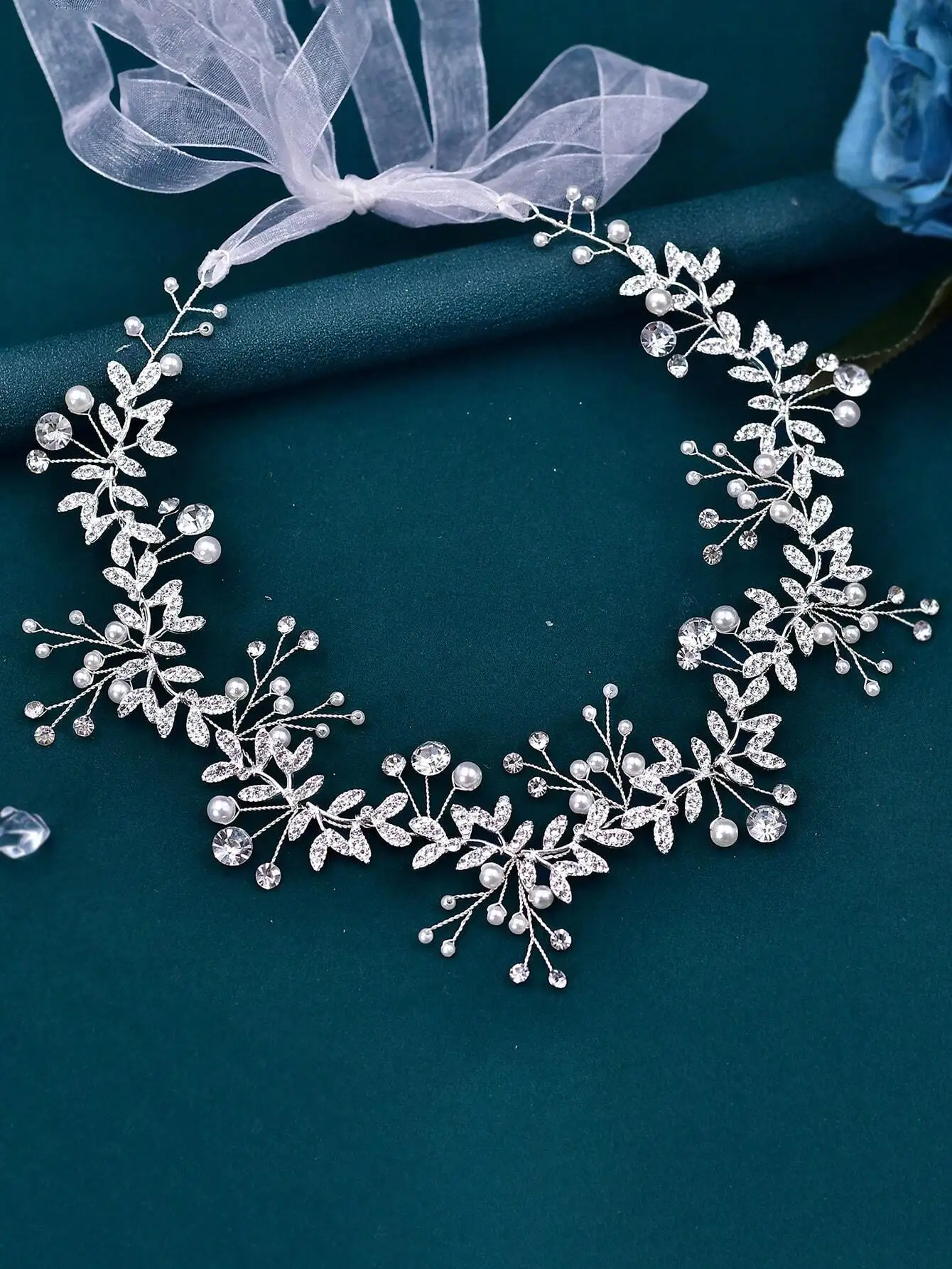 

1 шт. блестящая свадебная повязка на голову, украшенная стразами и металлическими листьями, для женских вечеринок, свадеб, элегантные тиары