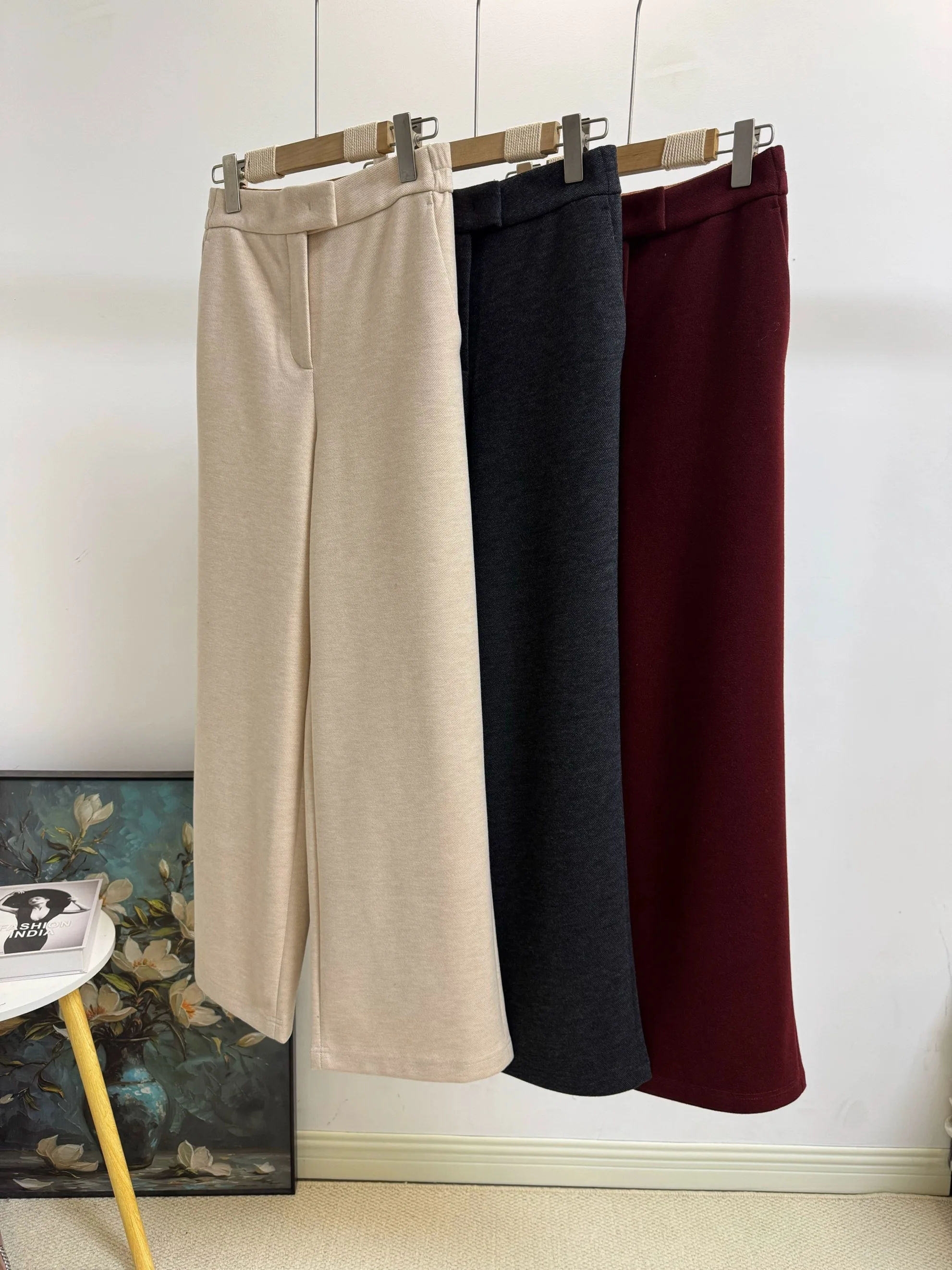 

Warm Woolen Wide Leg Straight Cut Casual Pants for Women Classic High Waist Trousers Suitable for Autumn And Winter