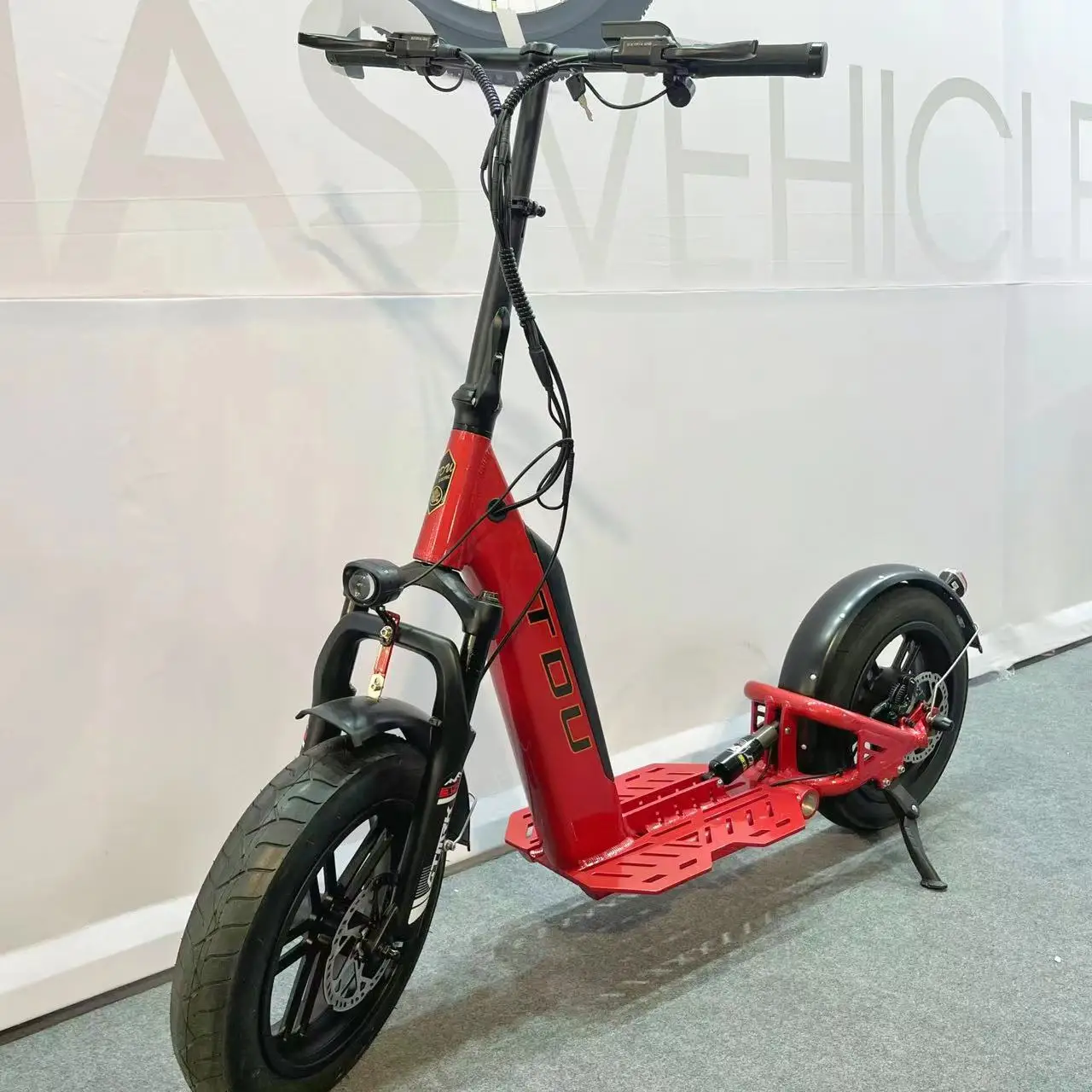 Top Popular 500W Folding Electric Scooter 16 Inch Fat Tire Long Range Off Road Scooter Adult  USA shipment