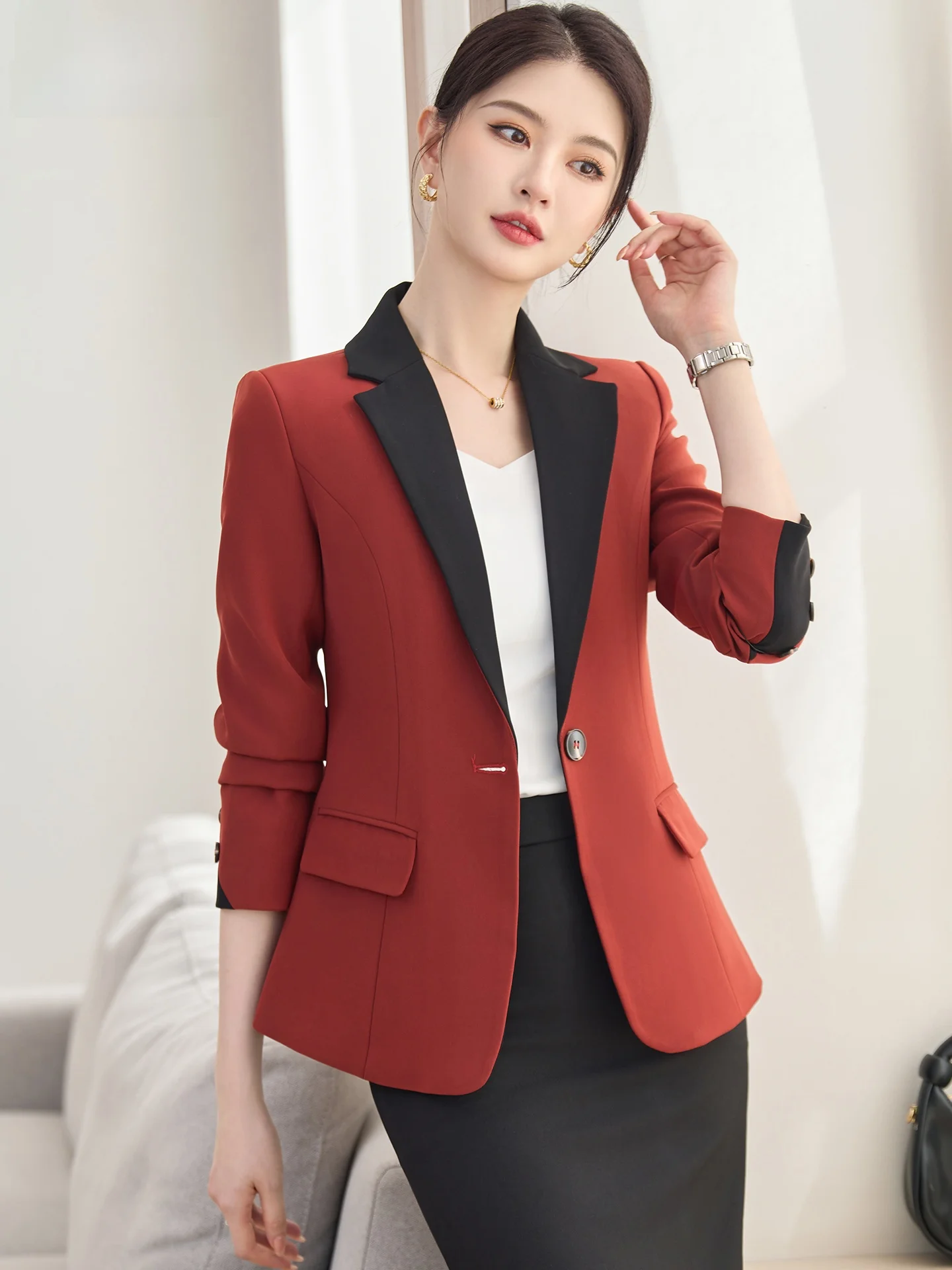 

Красный женский деловой костюм-двойка (пиджак и брюки) приталенного кроя, весна 2026, новинка, элегантный и стильный образ