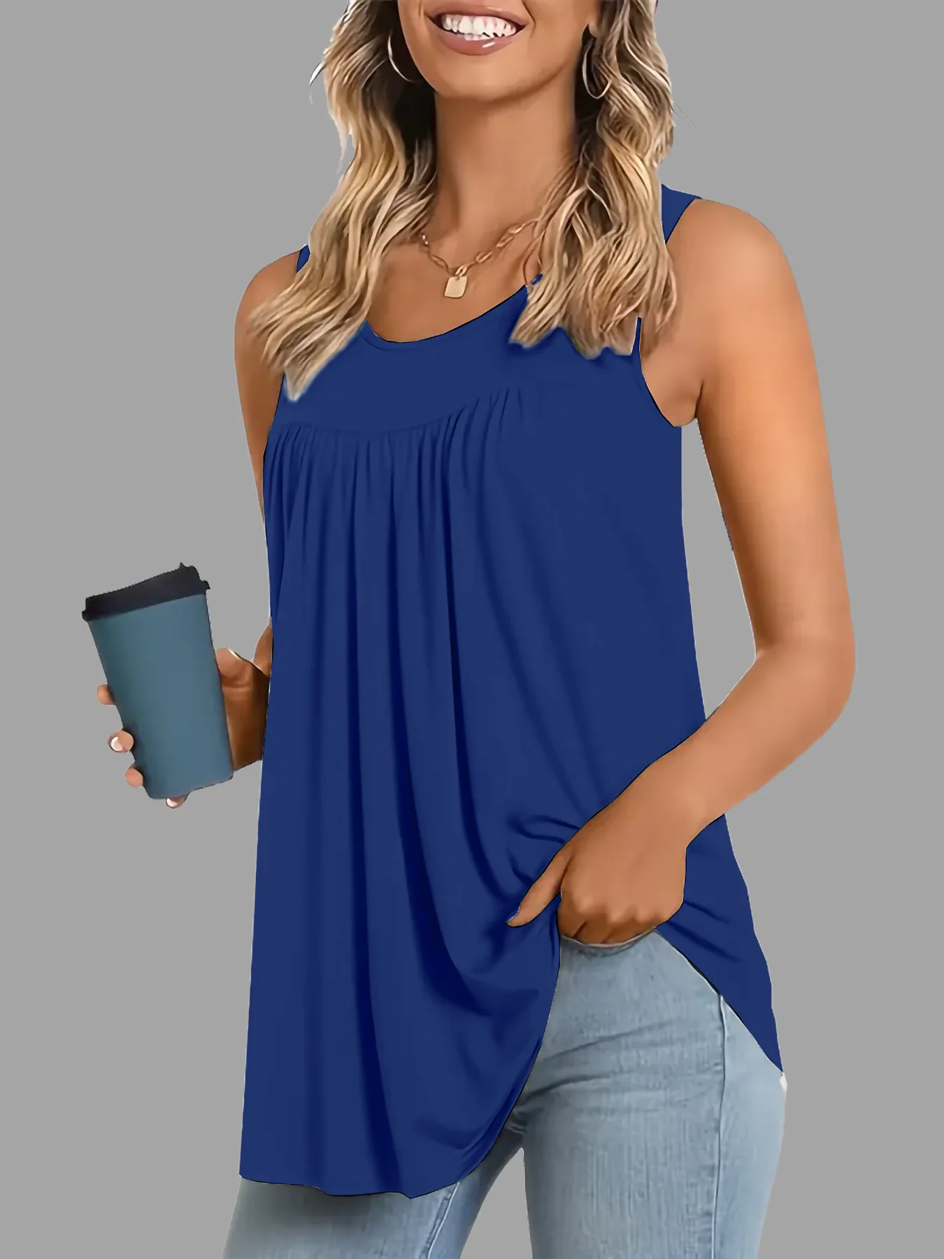 

Популярный летний модный, универсальный, удобный и свободный женский топ без рукавов.