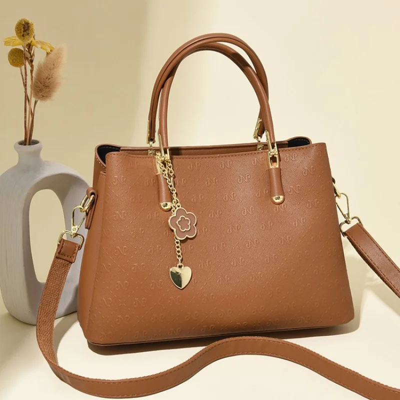 حقائب يد أنيقة للسيدات مصنوعة من الجلد الفاخر تتميز بنمط يومي مستوحى من باريس #6