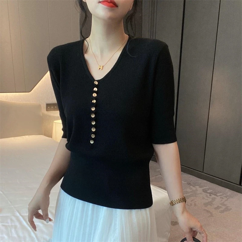 Women\'s Clothing 2024 Summer Fashion Elegant V Neck Short Sleeve Knitted T-shirt Female Casual Solid Loose Buttons Pullover Tops