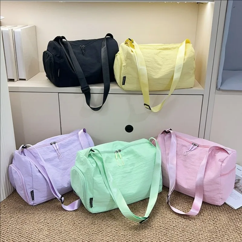 

2025 New Fashion Large Capacity Women's Shoulder Bag Outdoor Sports Commuting Tote Bag for Short Trips Waterproof Crossbody Bag