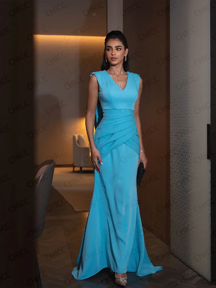 エレガントなブルーのイブニングドレス V ネック ノースリーブ マーメイド プロムドレス プリーツ ロング アラビア語 結婚式 ゲスト パーティー ガラ ガウン カスタマイズ