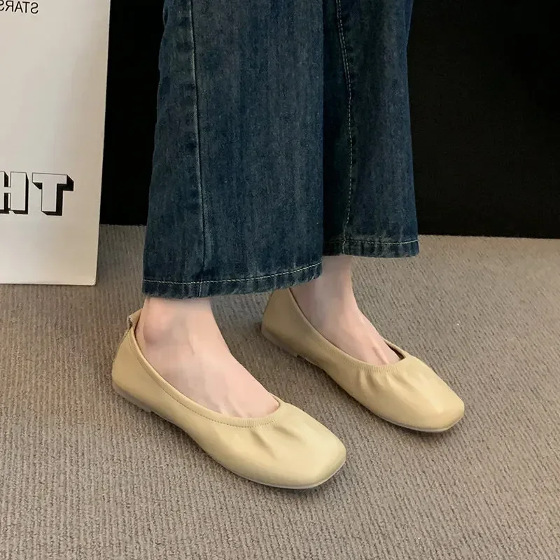 Damen-Ballerinas aus weichem Leder, bequeme Slipper mit eckiger Zehenpartie, Modell 2026, Street-Style, lässige Alltags- und Freizeitschuhe, Slipper – Detail 13