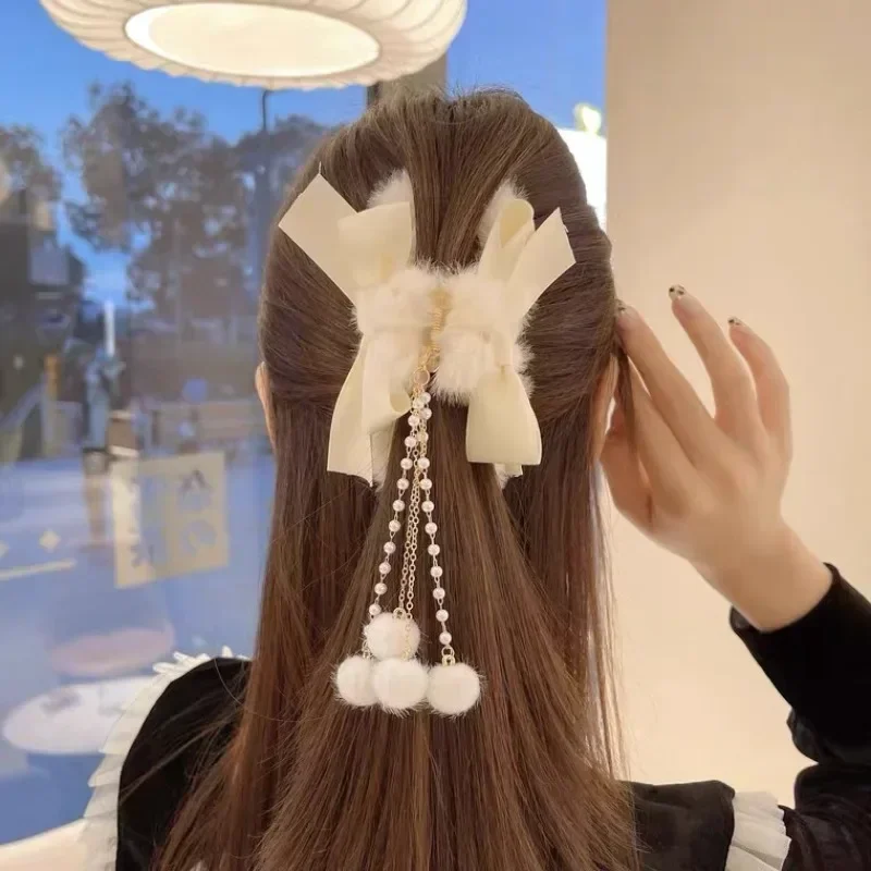 Plüsch-Haarspange für lockiges Haar, Hai-Clip, High-End-Feeling, hohes Volumen des Haares auf der Rückseite des Kopfes, übergroße Quasten-Haarspange für Mädchen