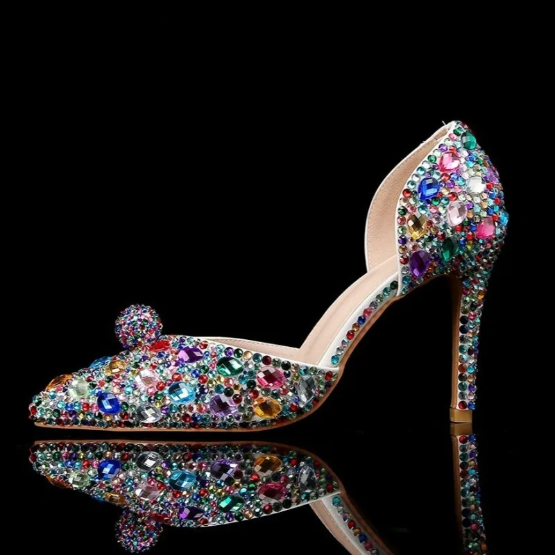 

Новые разноцветные босоножки на высоком каблуке 9 см со стразами и кристаллами, модные остроконечные разноцветные туфли на высоком каблуке для банкета и невесты