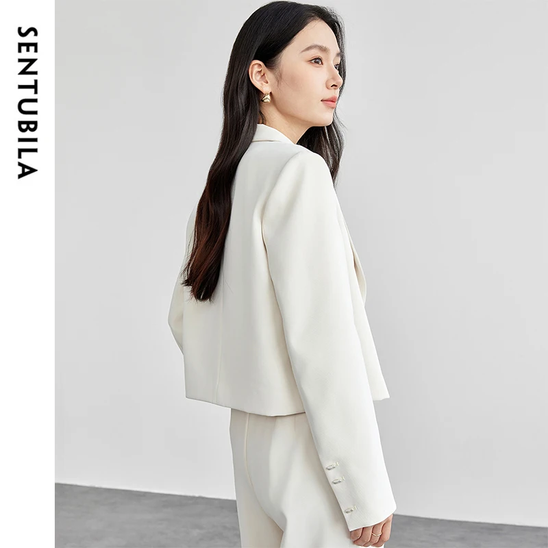 SENTUBILA Straight Crop Blazers for Women 2025 Spring Commute Notched Neck Shoulder Pads Work Business Outerwear 151X57785