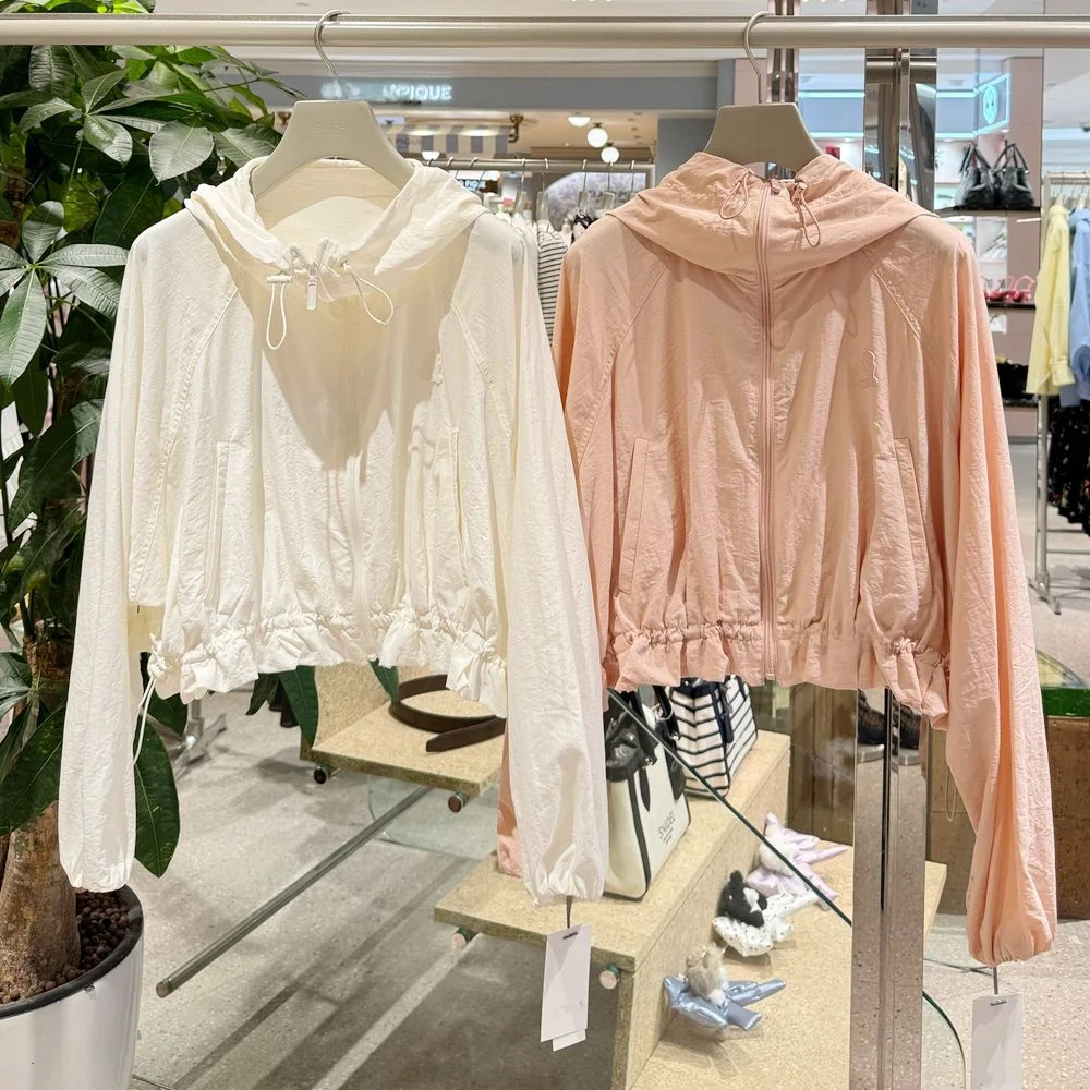 

Spring Summer Casual Sporty Style Short Jacket with Hood Drawstring Waist Thin Sun Protection Coat Polyester Fiber Long Sleeve