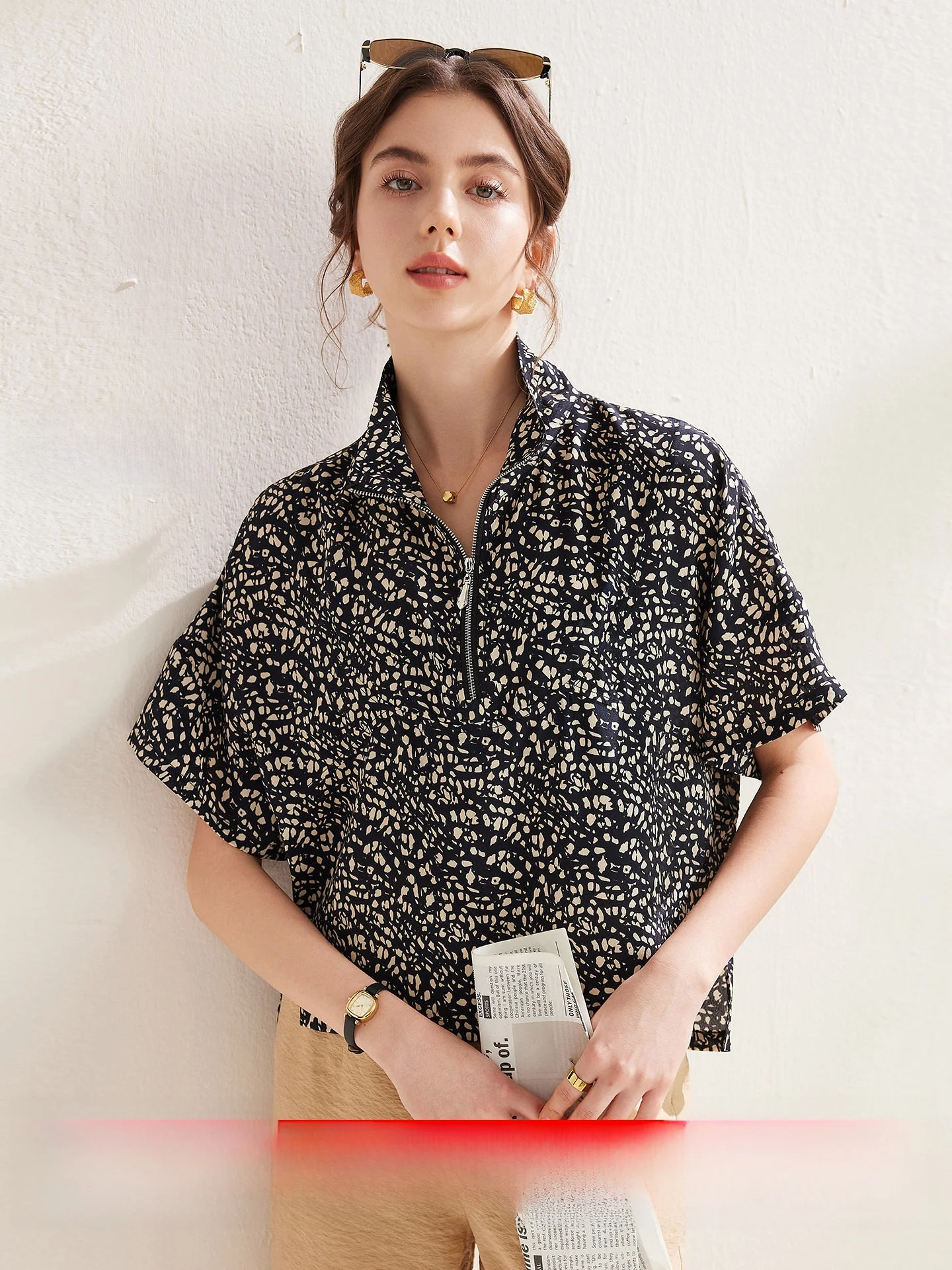 

Свободный шелковый топ с коротким рукавом для женщин, с принтом, асимметричным подолом, повседневный, приталенный крой, весна-лето, новинка