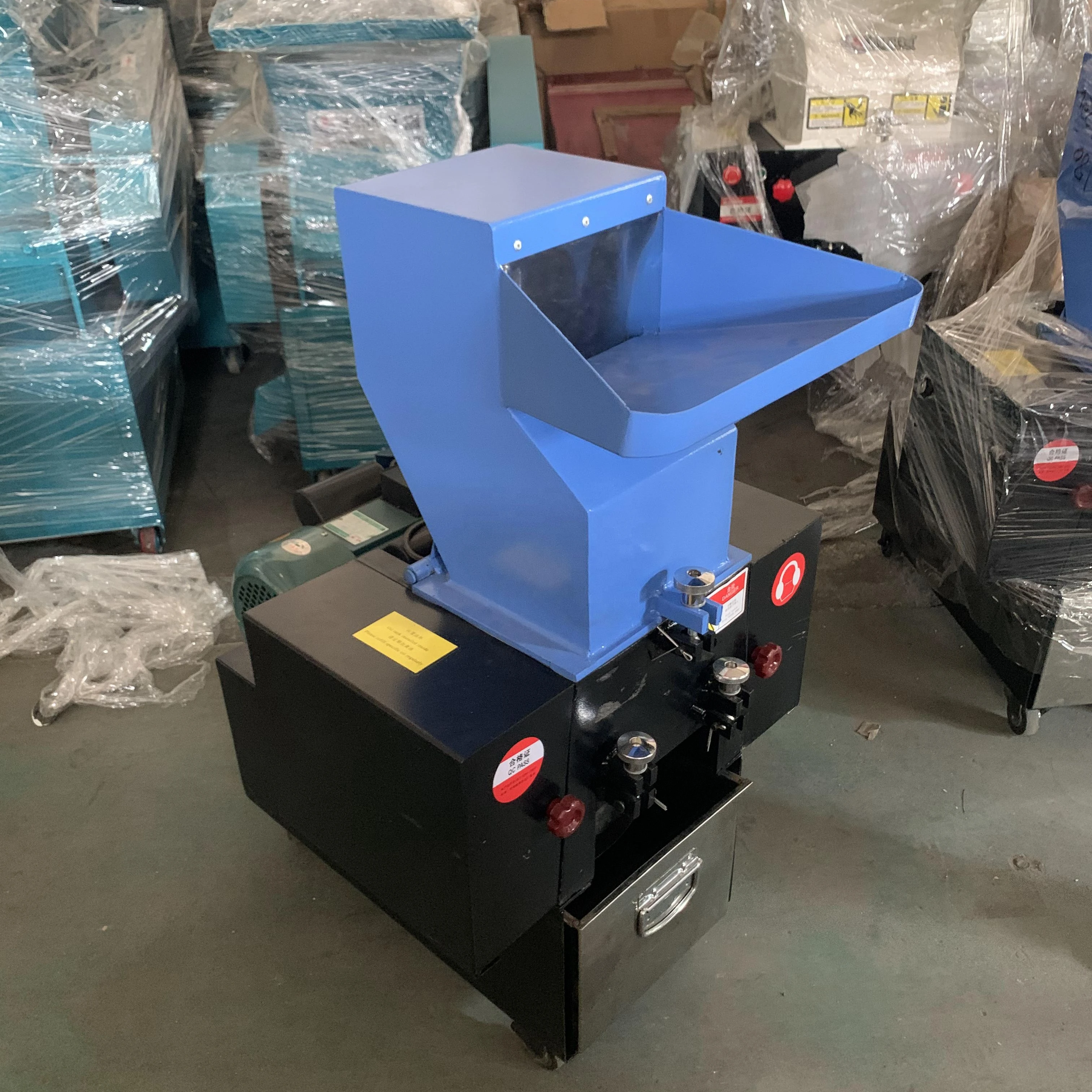 Cheap Steel Shredder Machine, Small Industrial Scrap Metal Crusher for Recycling Wholesale