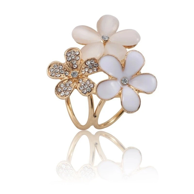 Bohemia Butterfly Brooch Scarf Buckle Bouquet Luxury Colorful Rhinestone Scarf Clip For Women Boho Christmas Xmas Jewelry Brooch