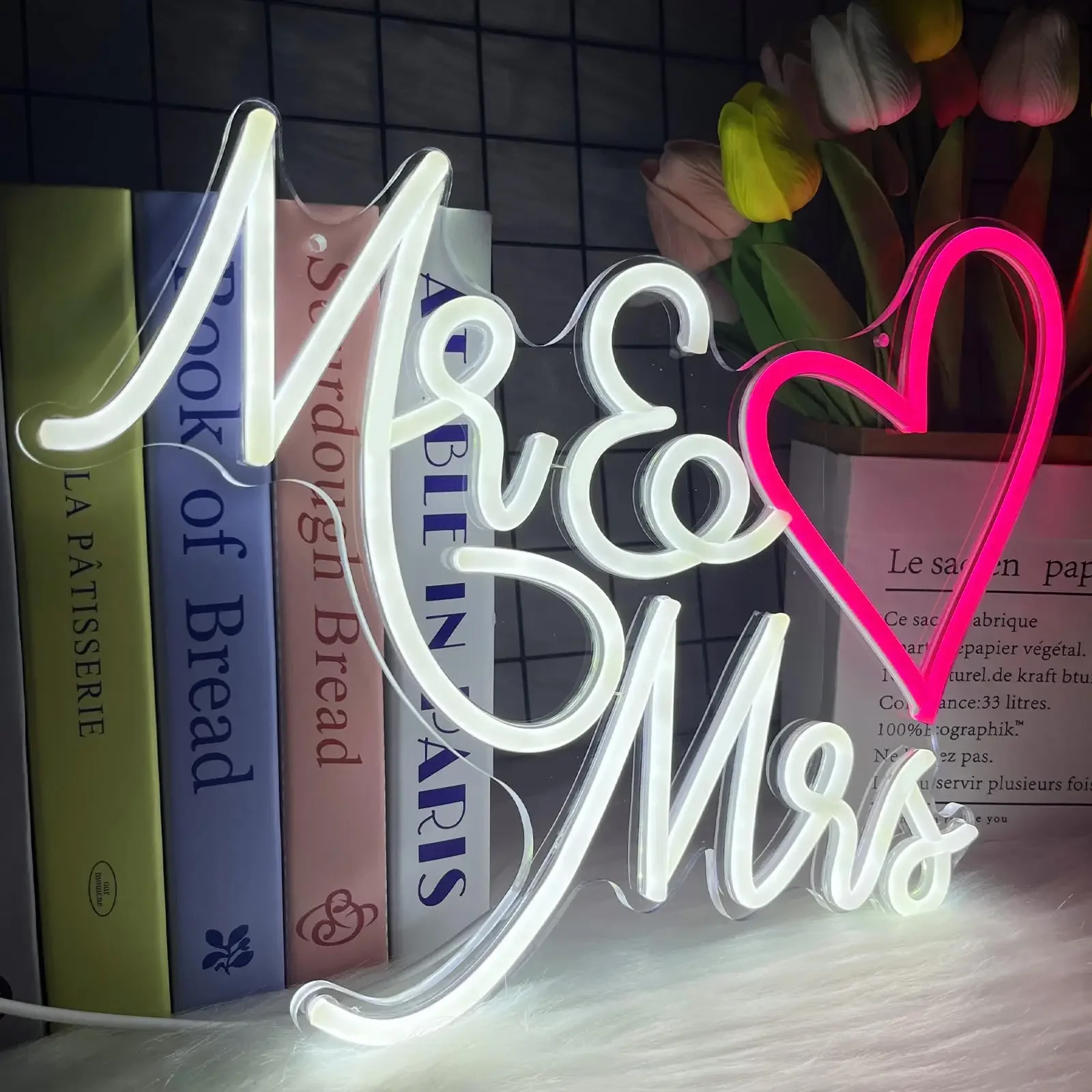 Mr Mrs Neon Sign Le… - image