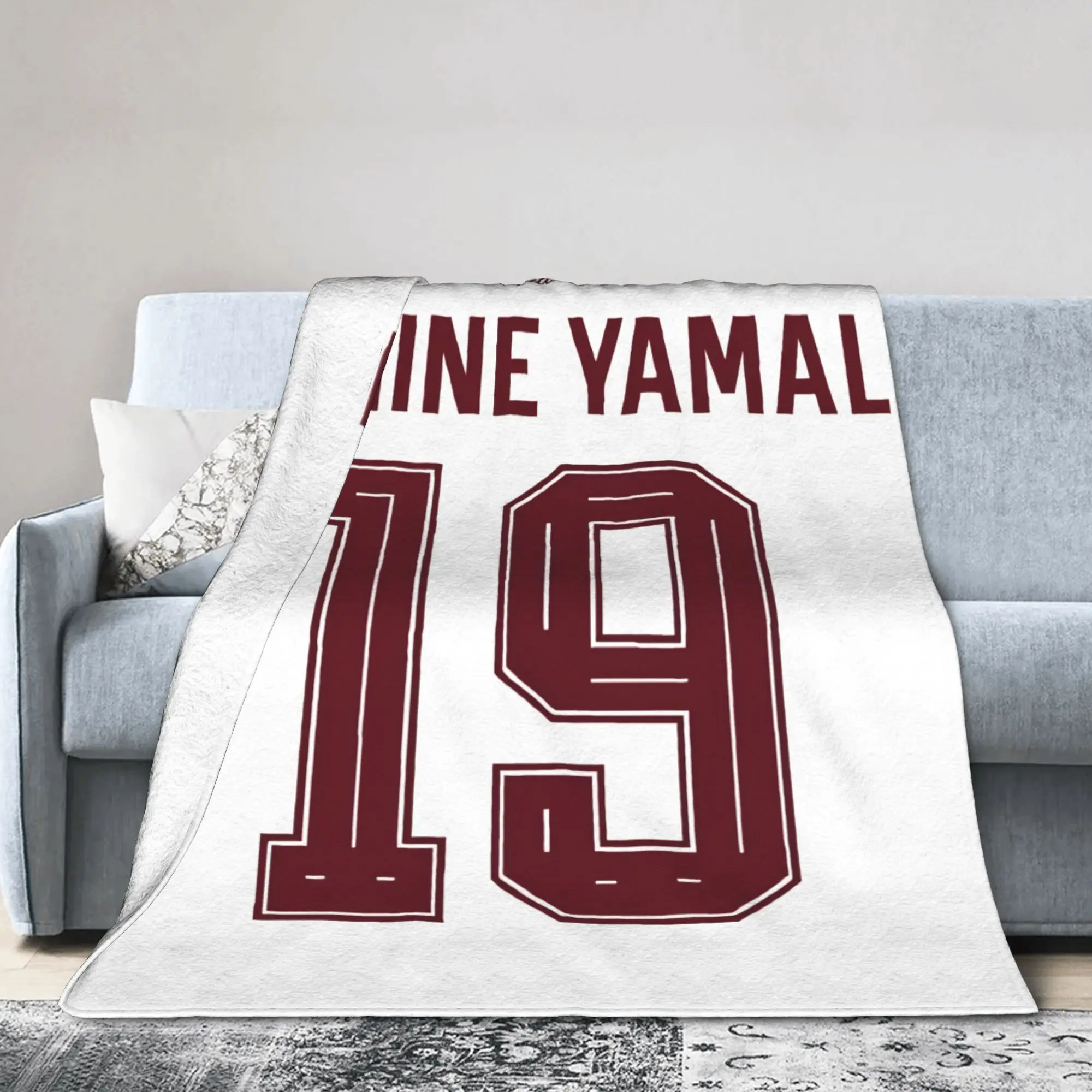 Lamine Y-Yamal Flannel Throw Blanket Number 19 Football Blanket for Home Office Soft Bedding Throws