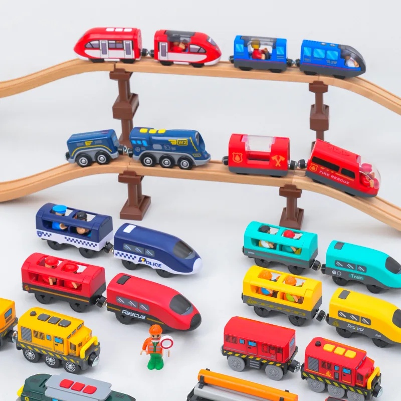 Locomotora eléctrica urbana con ranura para tren magnético, camión de bomberos, coches de policía, tren de madera, vía férrea, juguetes para niños
