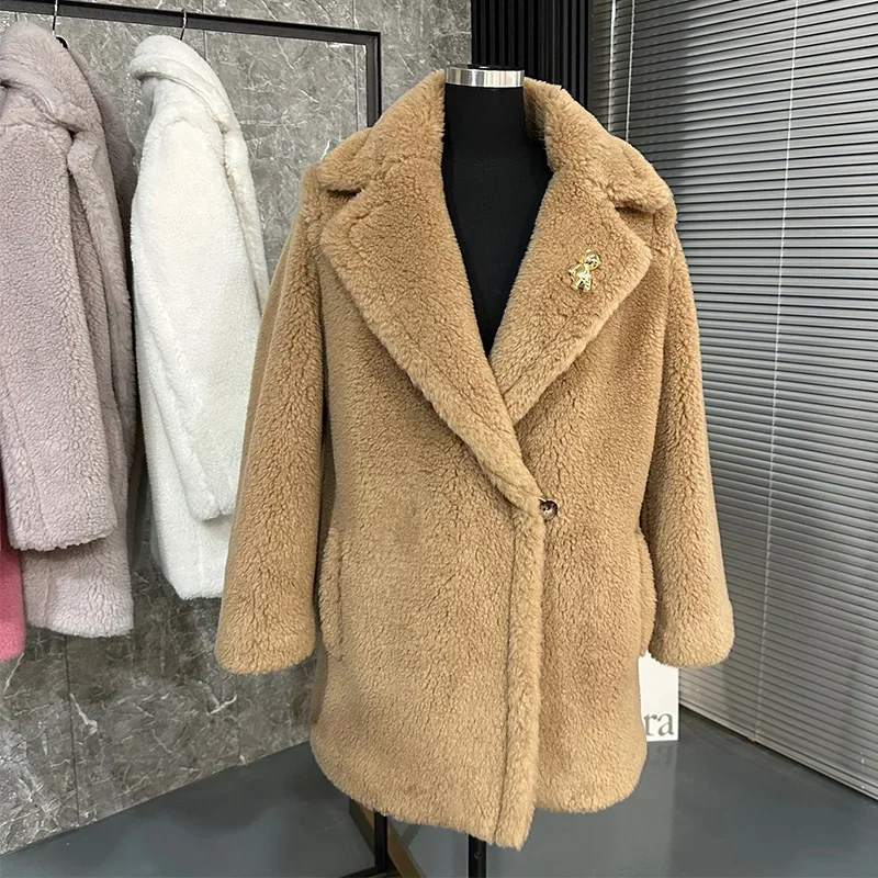 New Short Warm Teddy Bear Coat Female Causal Loose Large Lapel Silhouette Fur Woolen Coat Women Thick Fashion Fit Autumn Winter