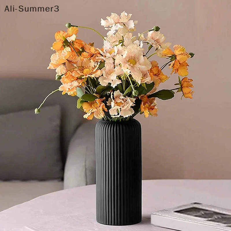 Gestreifte, keramikähnliche Kunststoffvase für Blumen, dekorative Blumenarrangement-Display, kreative kleine Blumenvase