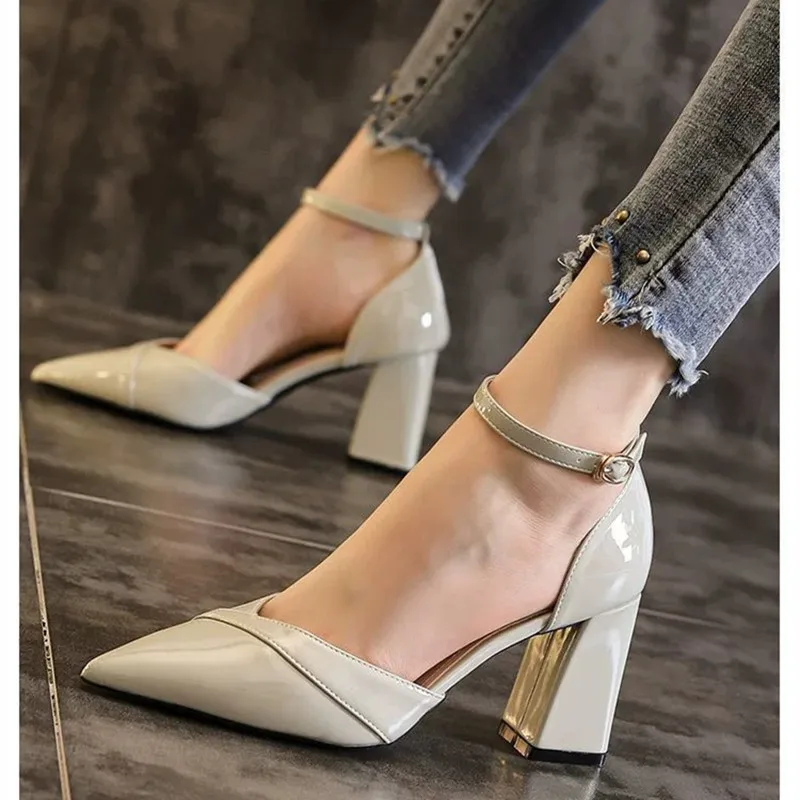 Sapatos femininos a la moda para mujer, zapatos de tacón cuadrado con hebilla de charol verde claro, bonitos zapatos de tacón cómodos rosas a429