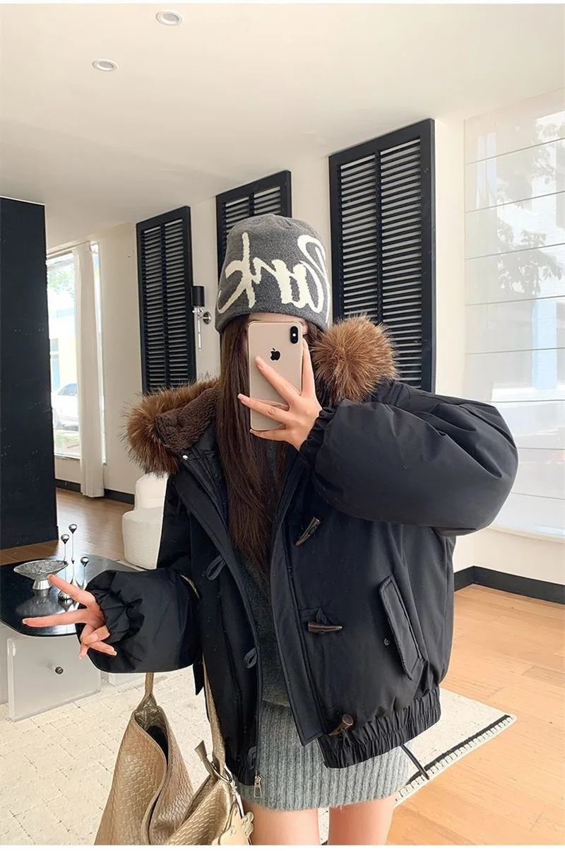 Warm Down jacket Ladies Pai Overcome Winter 2026 New Cotton Padded Coat Women Parkas Horn Hooded Outcoat Big fur collar Overcoat