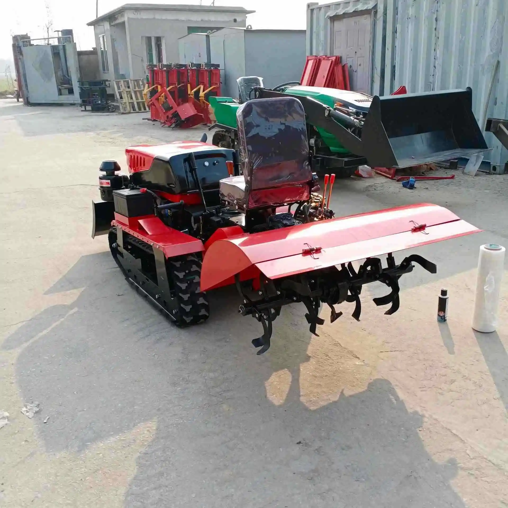 Top crawler orchard miniature agricultural crawler cultivator, agricultural diesel-powered cultivator has the best quality