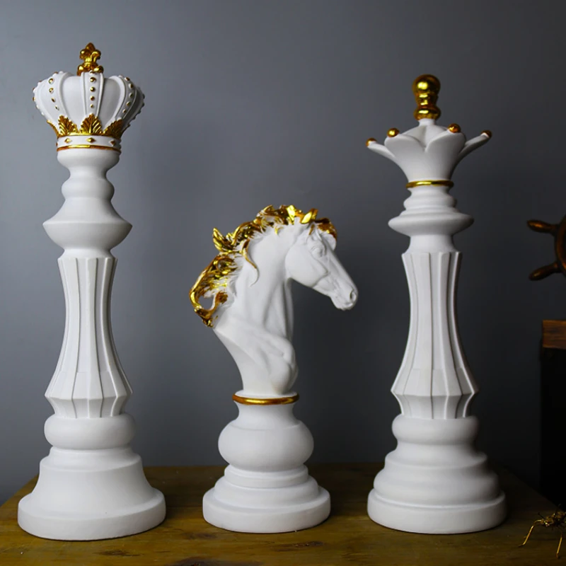 Creative Resin Hicraft Ornaments International Chess Horse Head King Queen Statue Chess s Home Decor Accessories