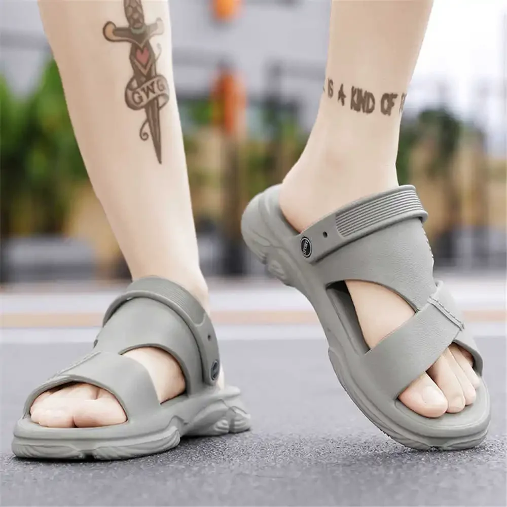 White Sole Toilet Man Beach Flip Flops Slippers Tenis On Shoes Toe Sandals Sneakers Sports Shoose Top Grade Boty Class