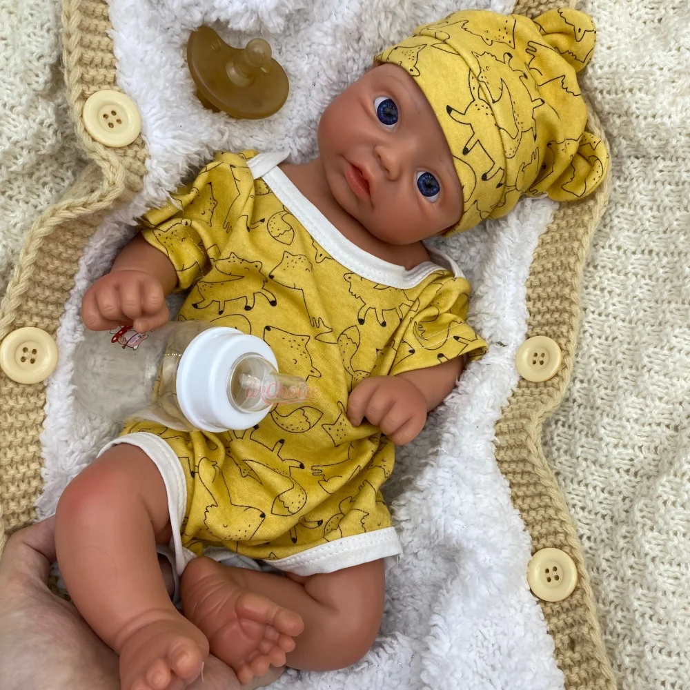 45cm Huggable Boy Realistic Soft Silicone Reborn Doll Handmade DIY Customizable Base Washable Doll for Art Artists