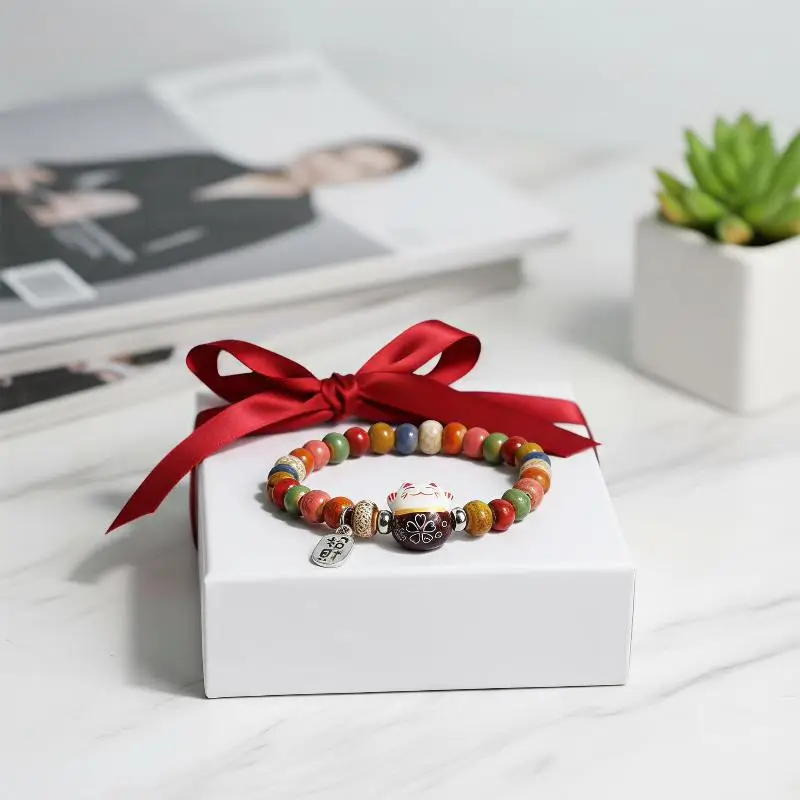Cute Ceramic Pendant Lucky Cat Bracelet Adjustable Elastic Beaded Jewelry for Girls Picnic Wear Lovely Gift for Daughter