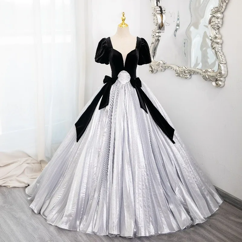 Newest Quinceanera Dresses Deep V-neck Ball Gown Dress With Short Sleeve Elegant Puffy Floor-length Graduation Dress Customized