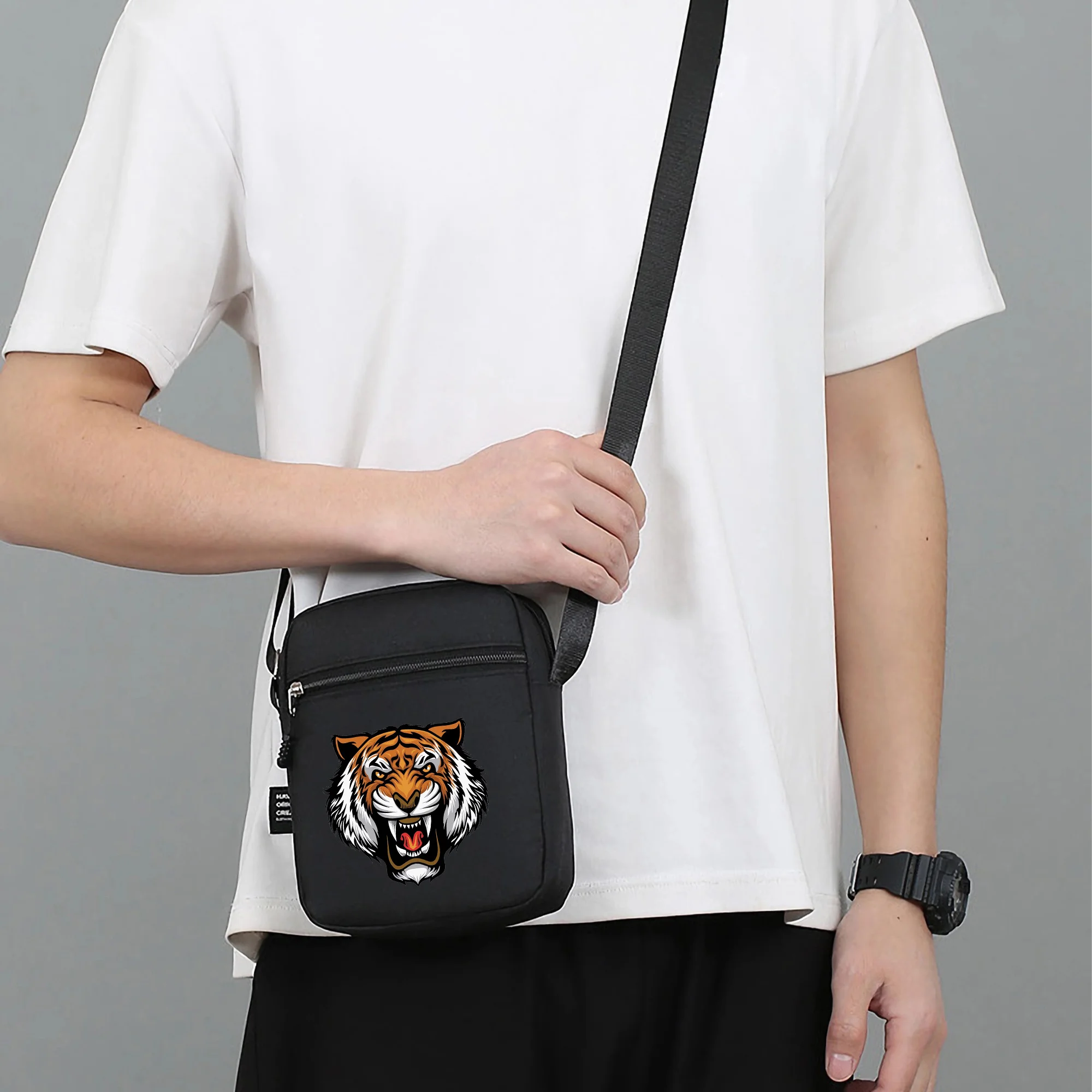 Миниатюрная сумка-Кроссбоди из ткани Оксфорд с принтом тигра, регулируемый наплечный ремешок, сумка на плечо, идеально подходит для ежедневных прогулок и поездок