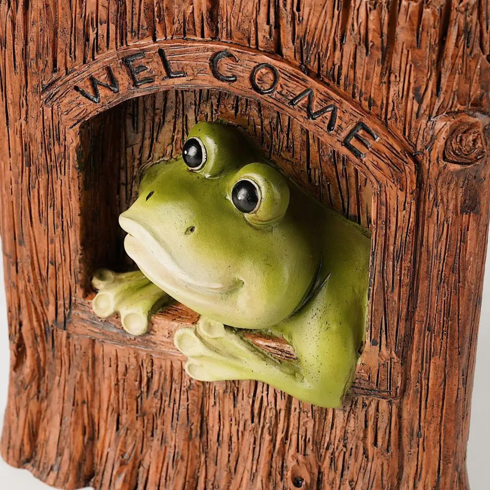 Weatherproof Frog Sculpture Resin Frog Statue Wall Art Ornament Garden Patio Decoration Welcome Sign Fairy Garden Accessories