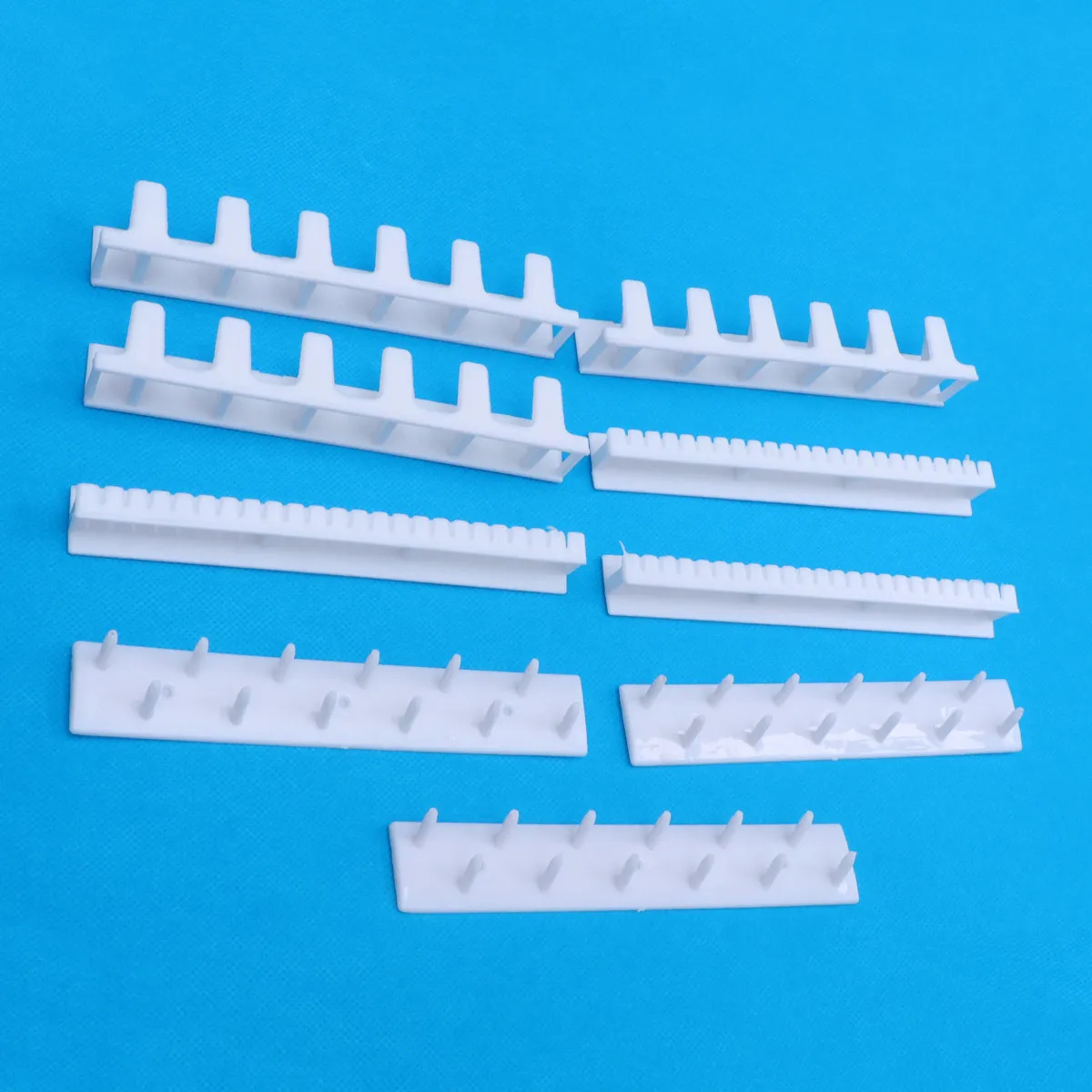 18Pcs Paste Jewelry Hook Set Wall Mounted Jewelry Display Organizer for Earrings Necklaces Rings Adhesive Back Easy Stick ABS